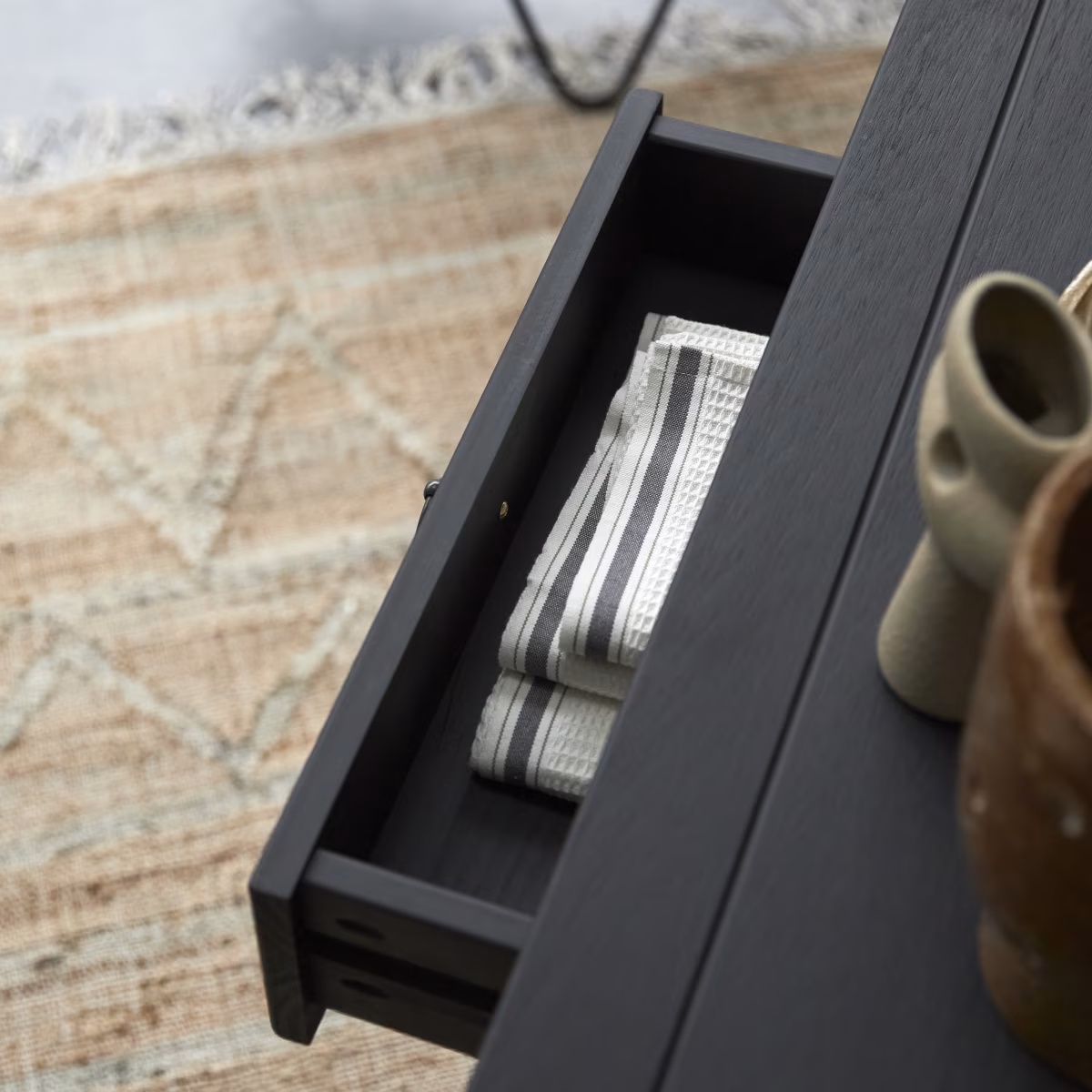 Thaki Black 7 Thaki Black
